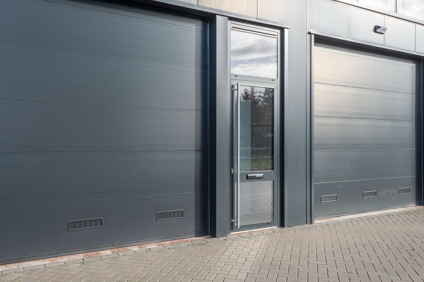 View photo 2 of Noordersingel 26-A28