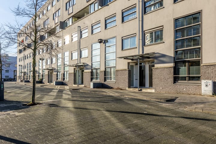 Photo 5 of Lodewijk Pincoffsweg 75