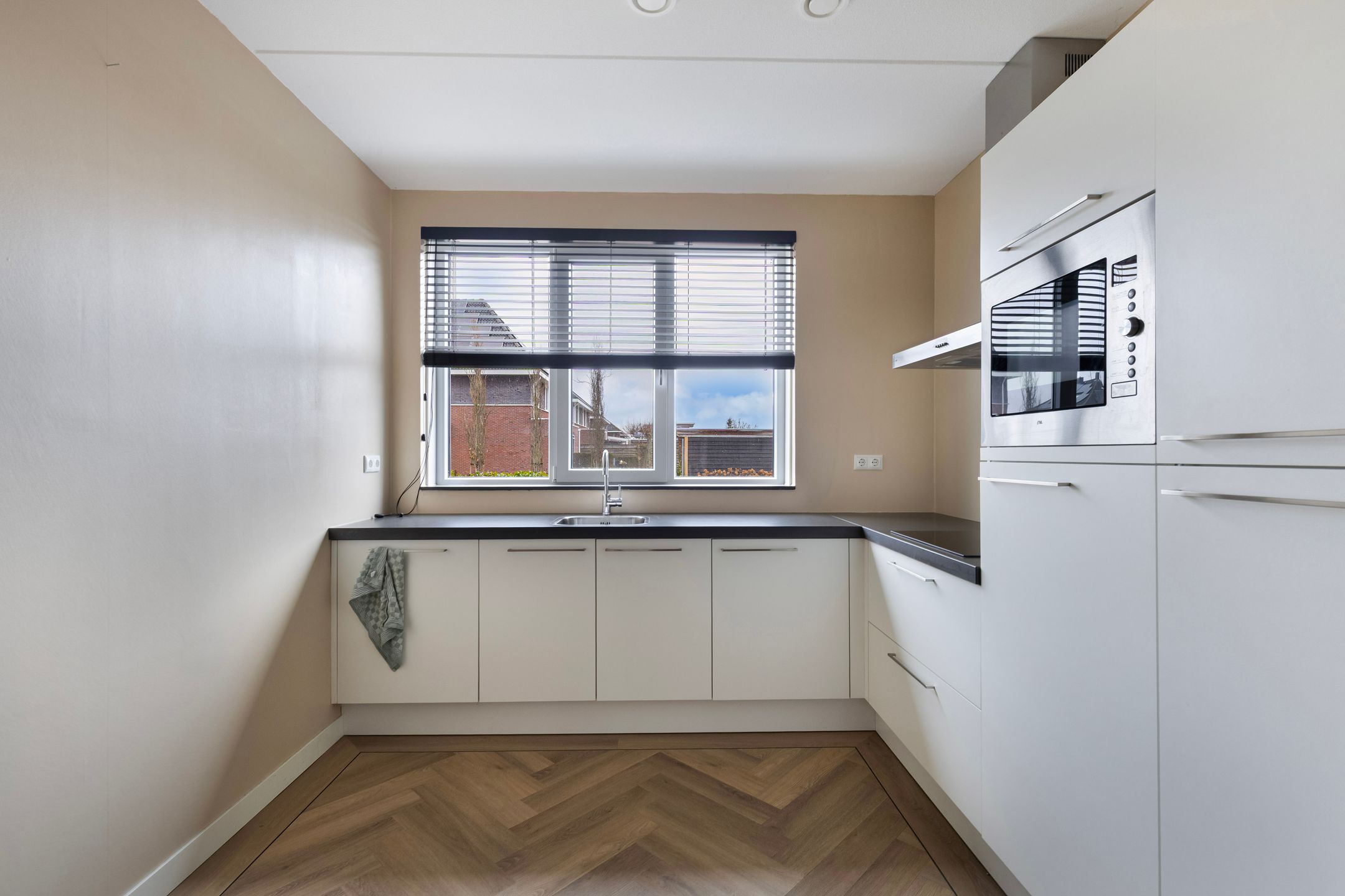 Foto 12 van Dagpauwoog 52