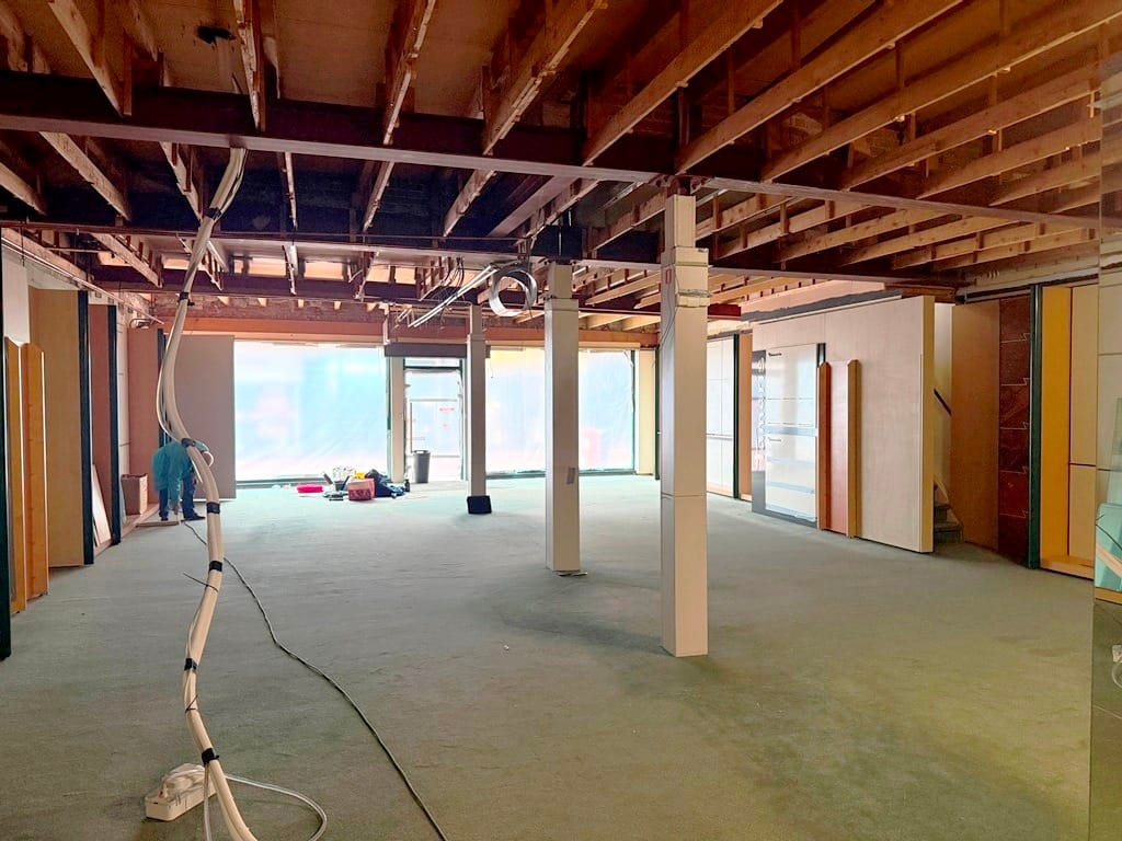 View photo 4 of Spoorstraat 19