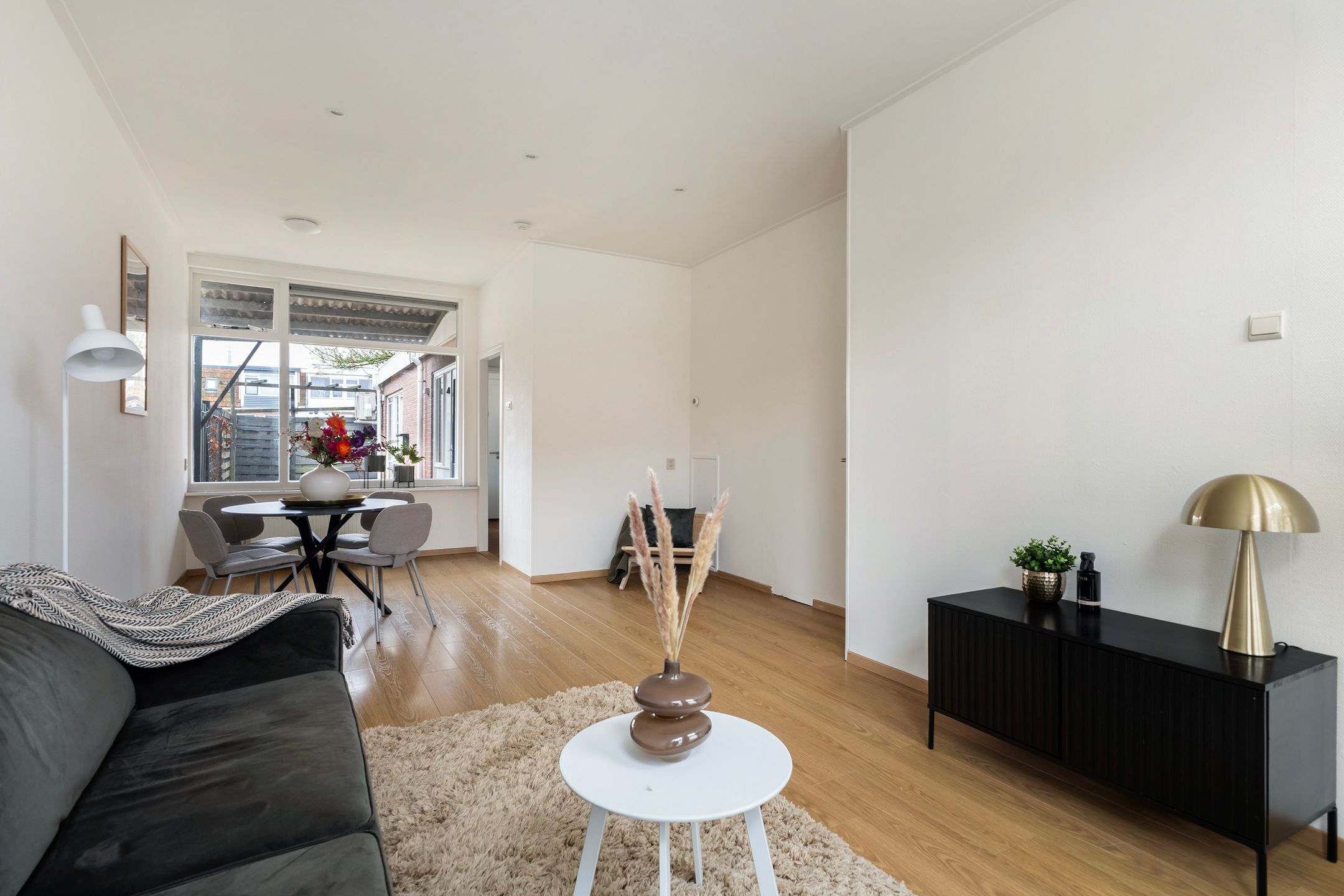 Photo 6 of Leliestraat 8