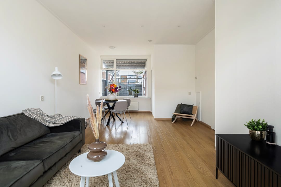 Photo 7 of Leliestraat 8