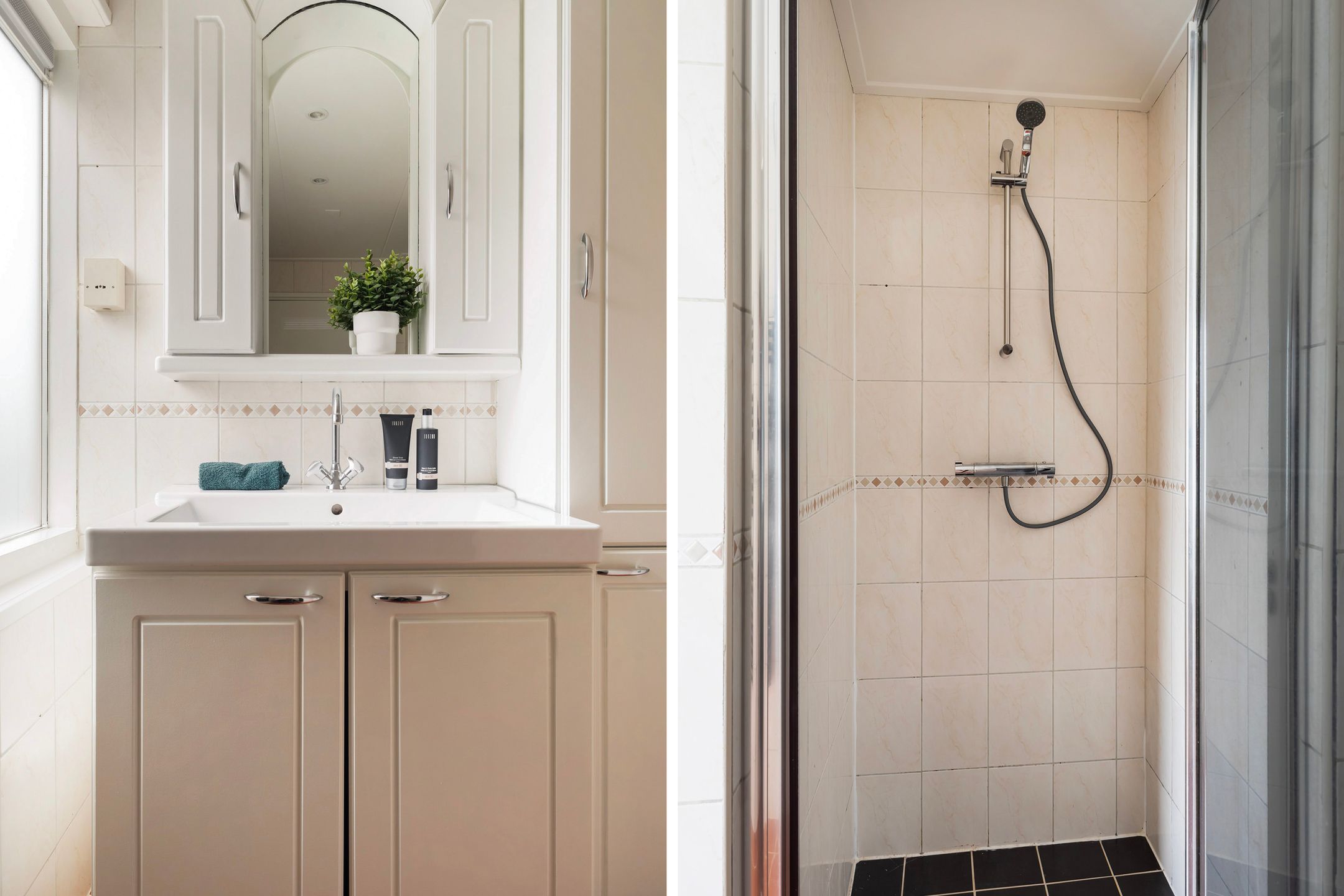 Photo 21 of Leliestraat 8