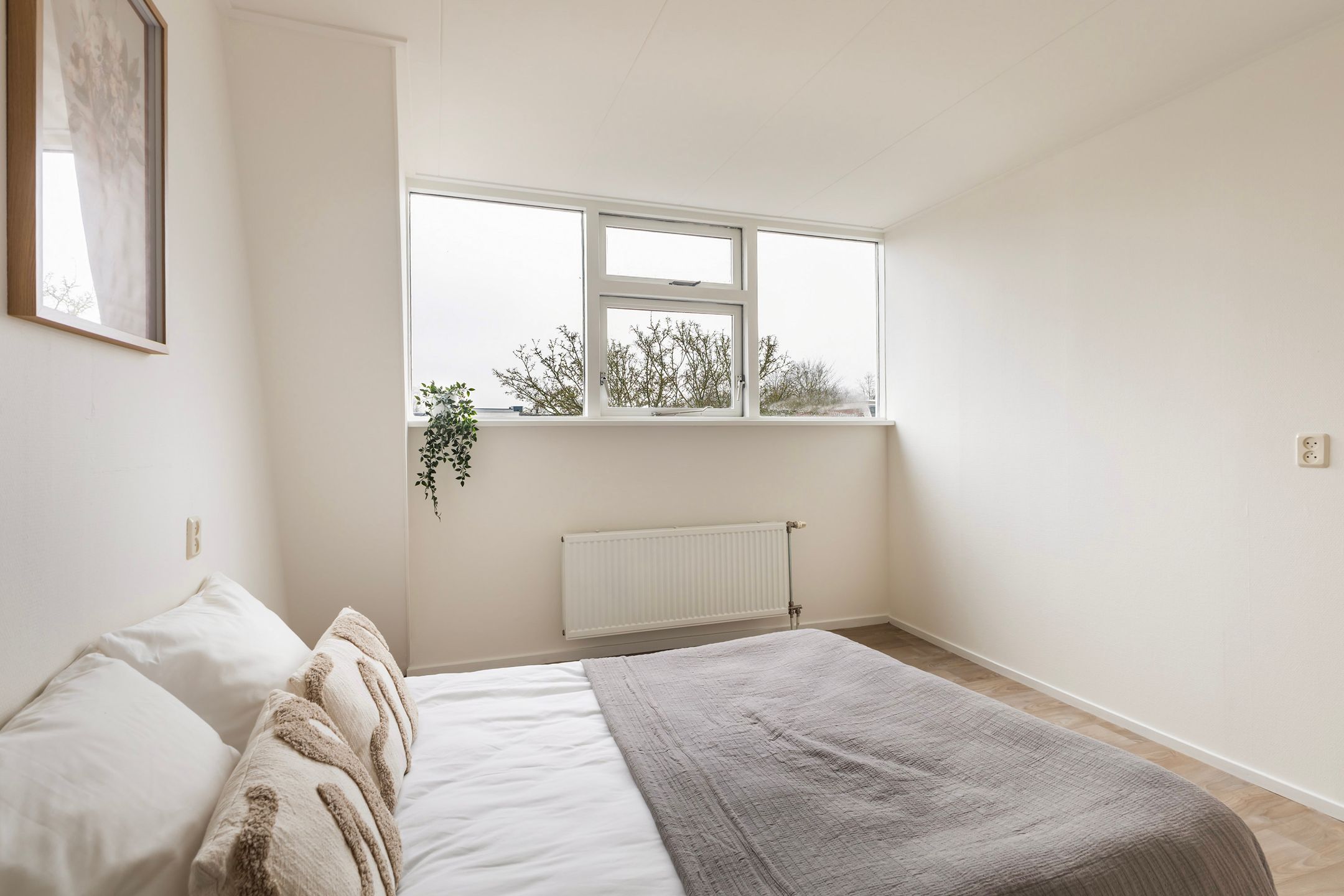 Photo 27 of Leliestraat 8