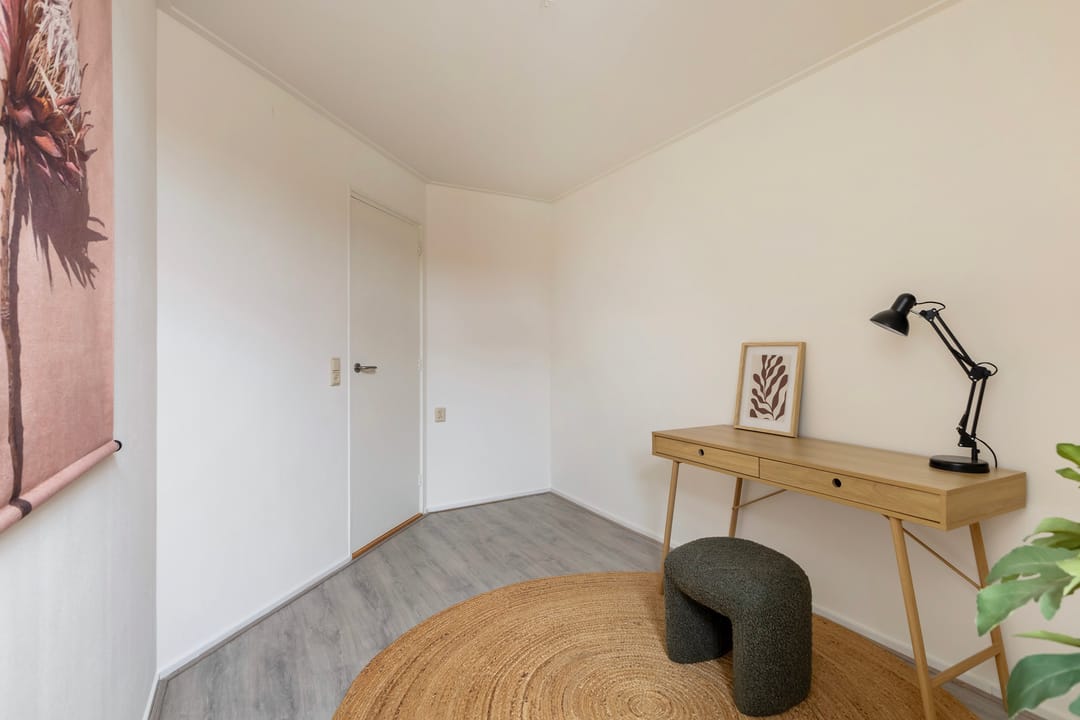 Photo 32 of Leliestraat 8