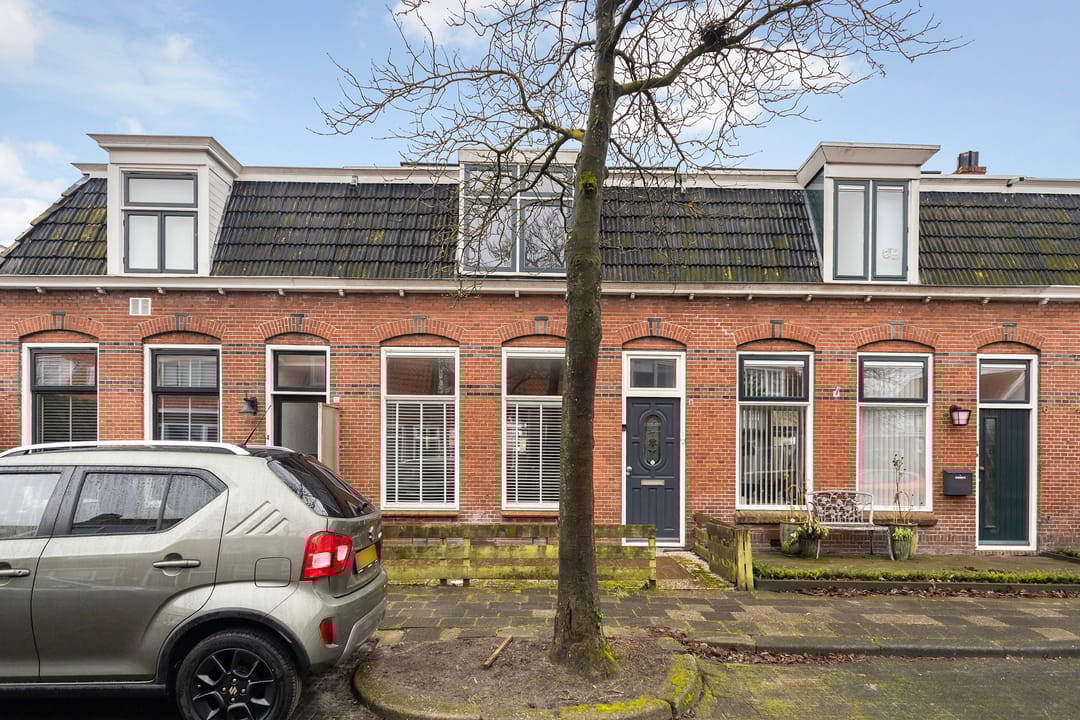 Photo 41 of Leliestraat 8