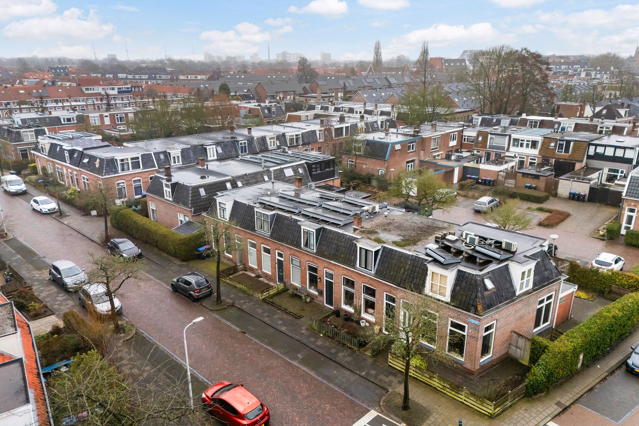 Photo 45 of Leliestraat 8