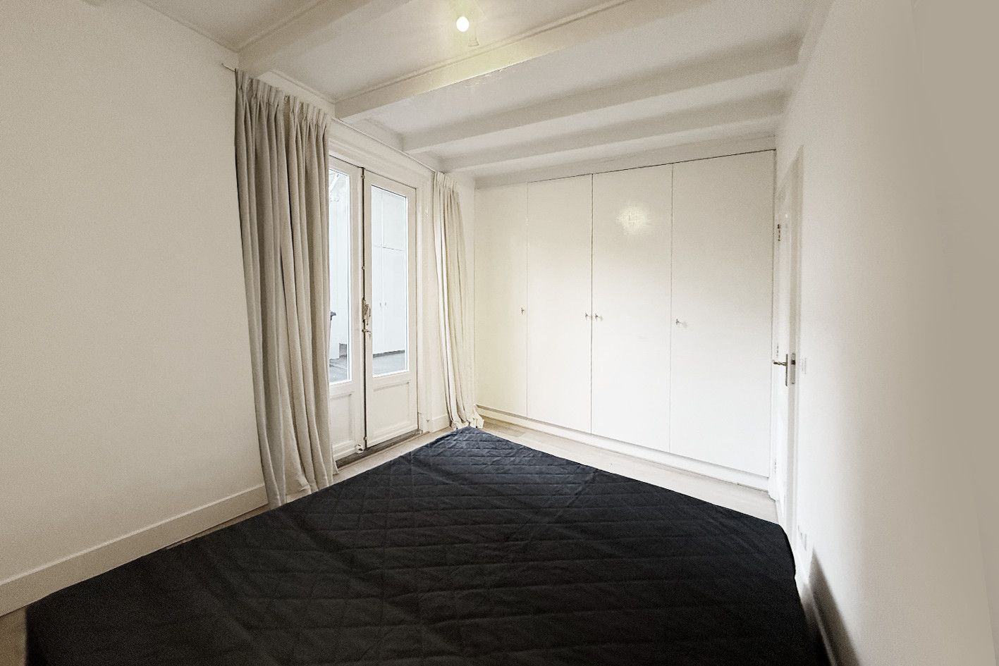 Photo 15 of Willemstraat 13