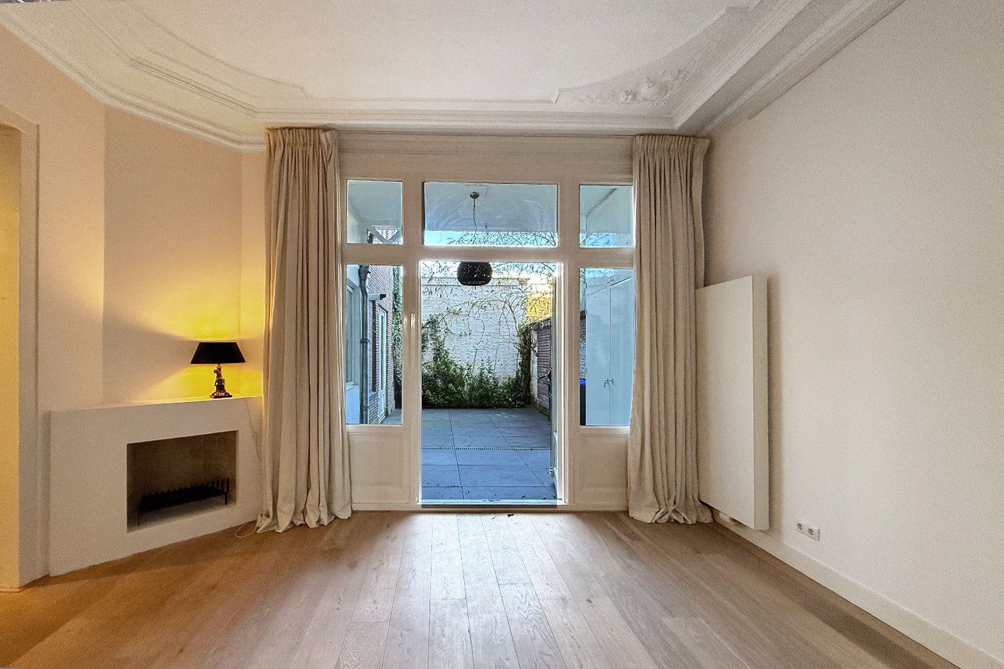 Photo 10 of Willemstraat 13