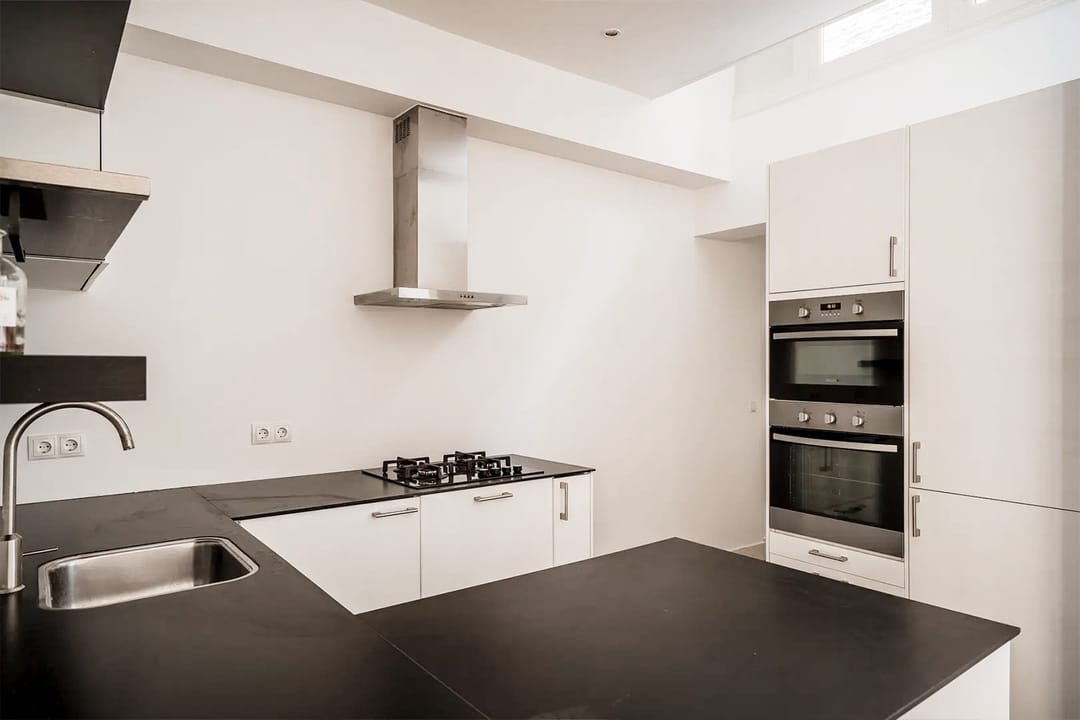 Photo 13 of Willemstraat 13