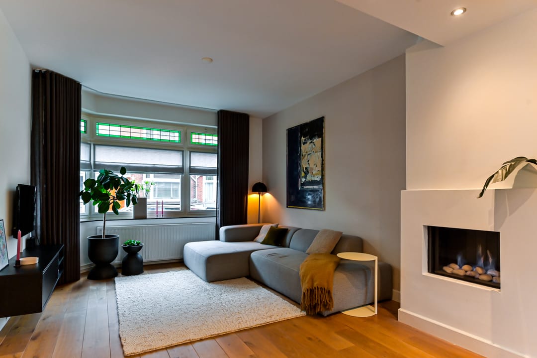 Photo 8 of Pastoor Deckersstraat 8