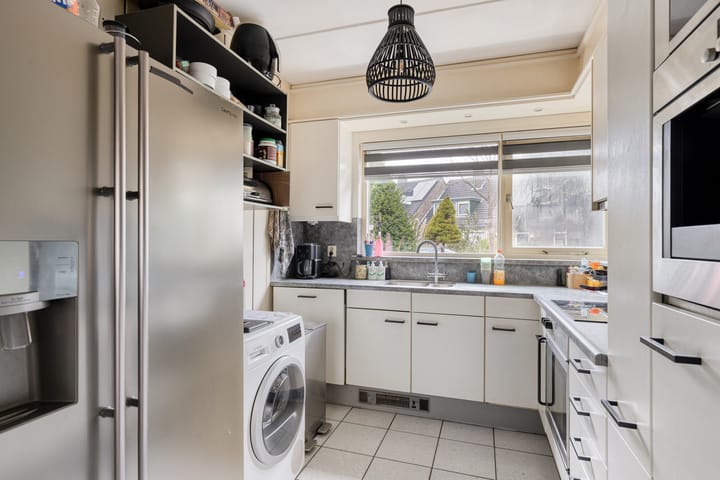 Photo 13 of van Ostadelaan 87