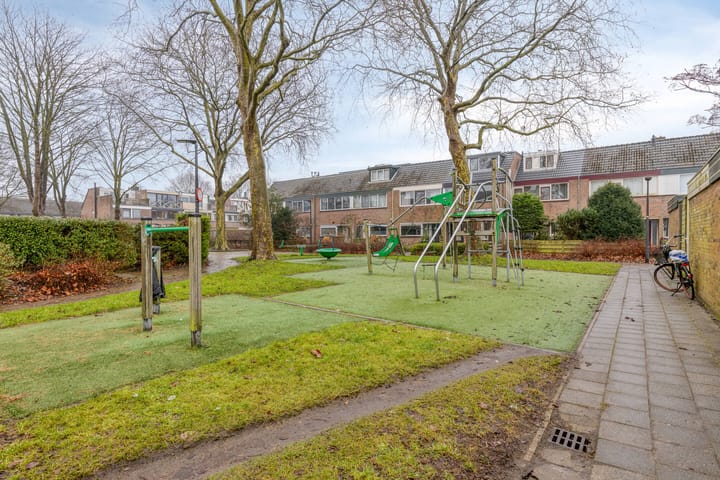 Photo 35 of van Ostadelaan 87