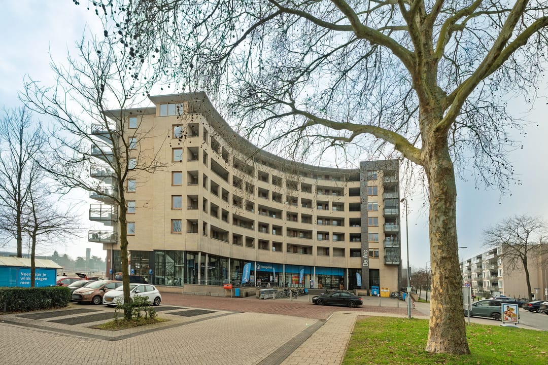 Photo 28 of De Arc 49