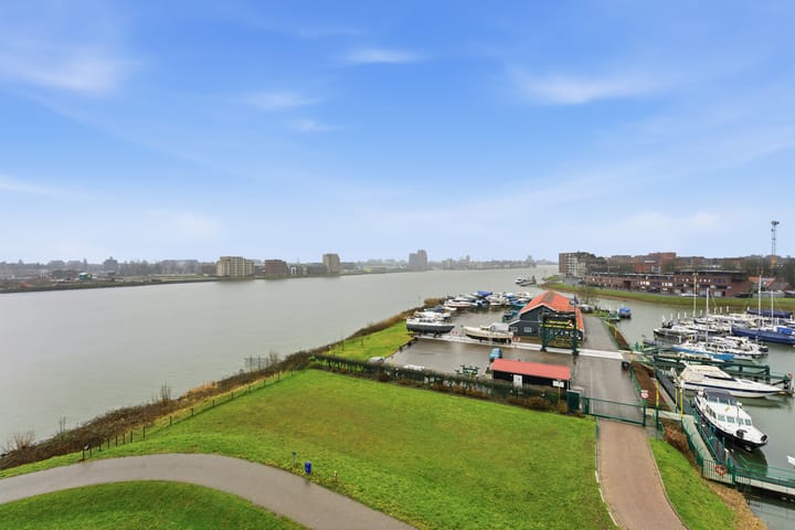 Foto 4 van Pontonniersweg 164