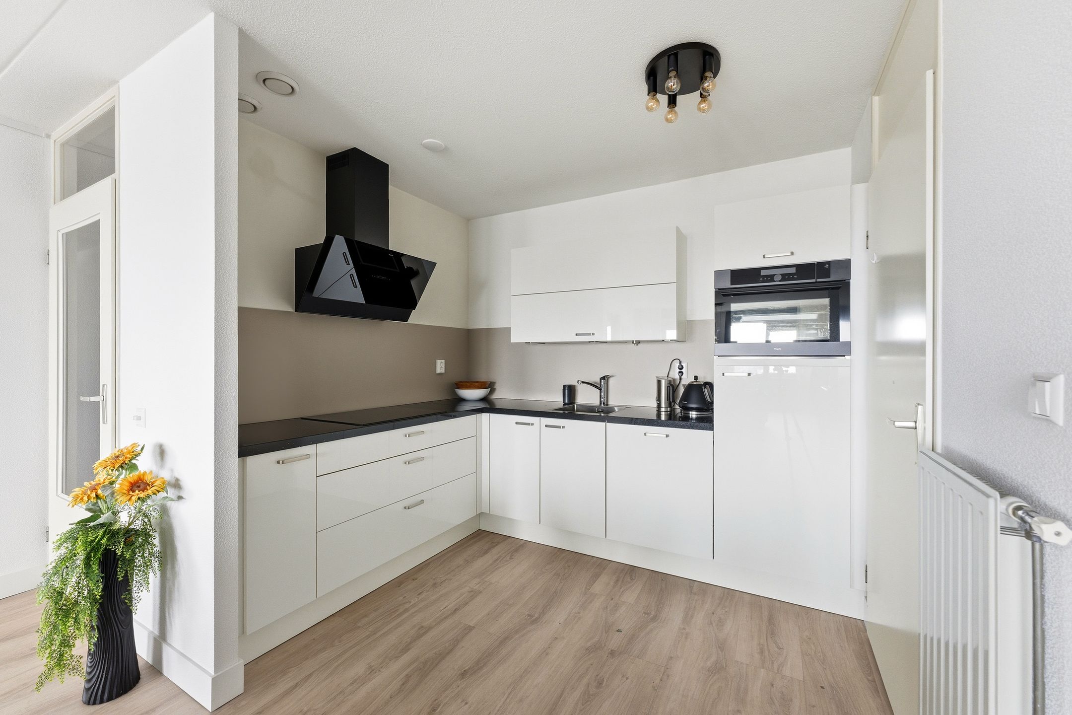 Foto 21 van Pontonniersweg 164