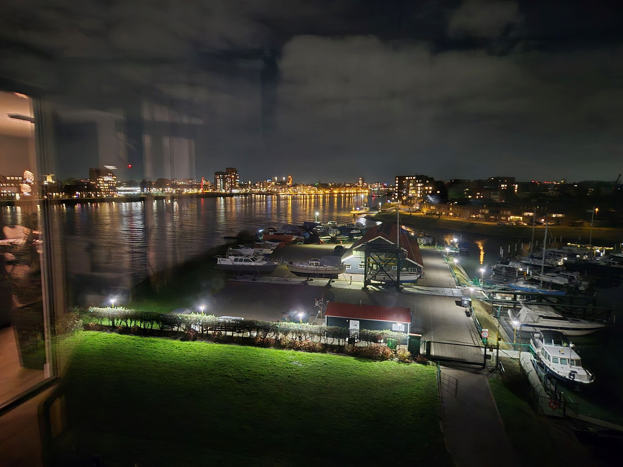 Foto 45 van Pontonniersweg 164