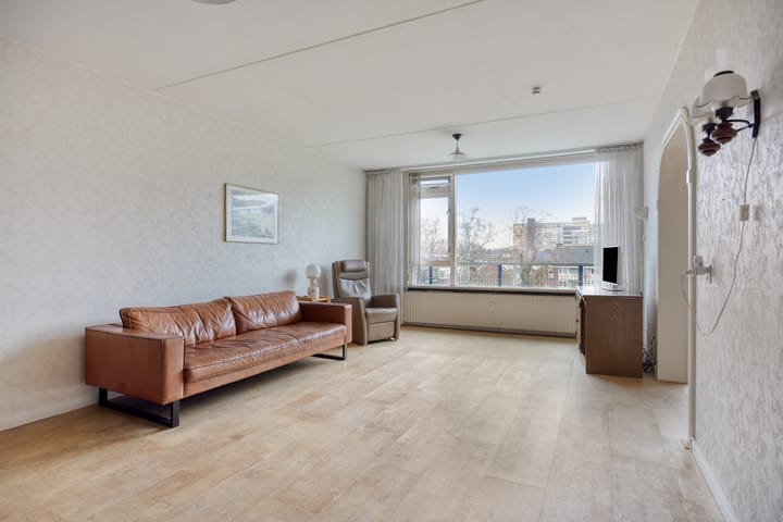 Photo 12 of Martin Luther Kinglaan 410