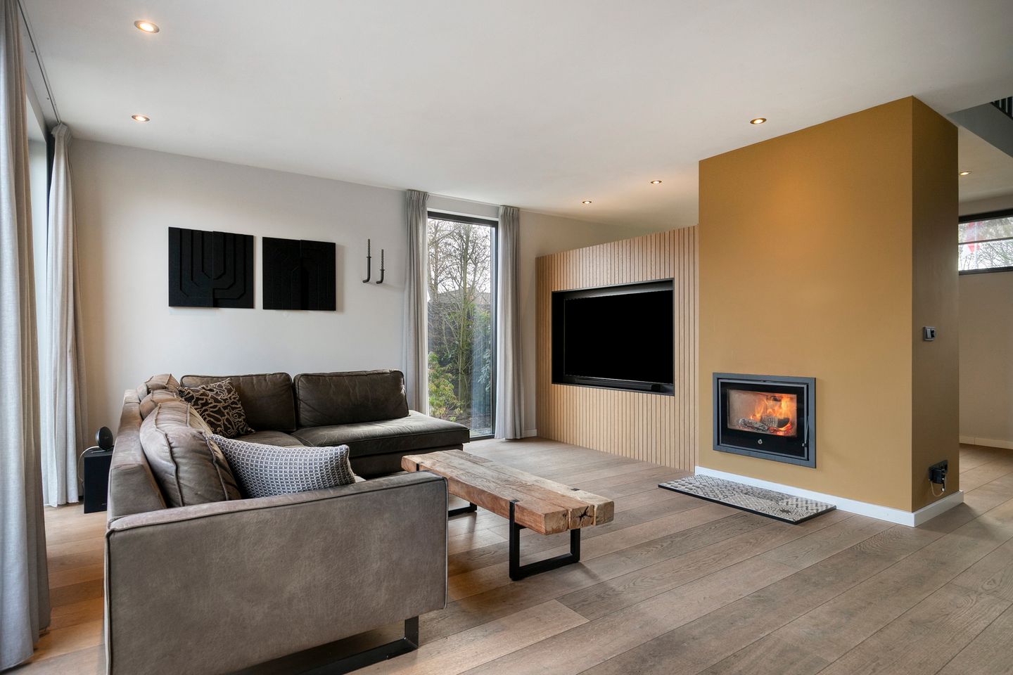 Photo 10 of Dirk van Heinsbergstraat 11