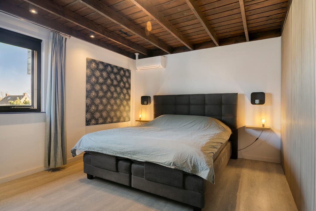 Photo 23 of Dirk van Heinsbergstraat 11