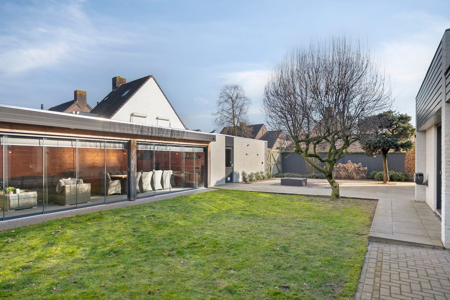 Photo 40 of Dirk van Heinsbergstraat 11