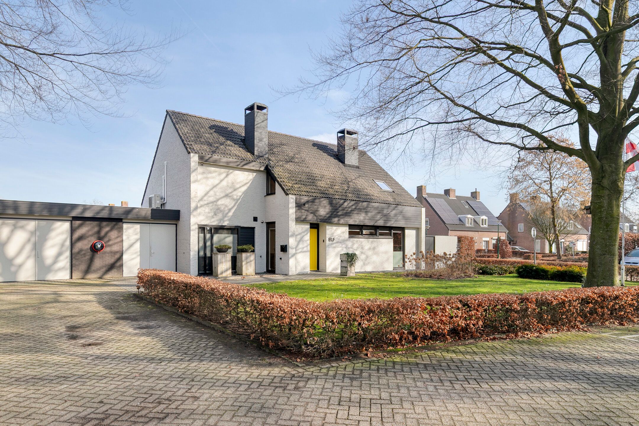 Photo 48 of Dirk van Heinsbergstraat 11