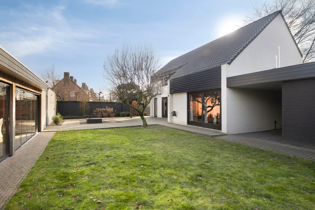 Photo 41 of Dirk van Heinsbergstraat 11