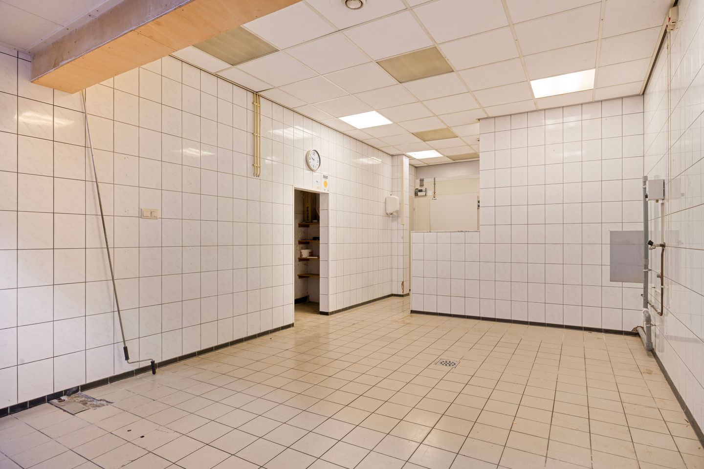 View photo 5 of Lange Hezelstraat 98