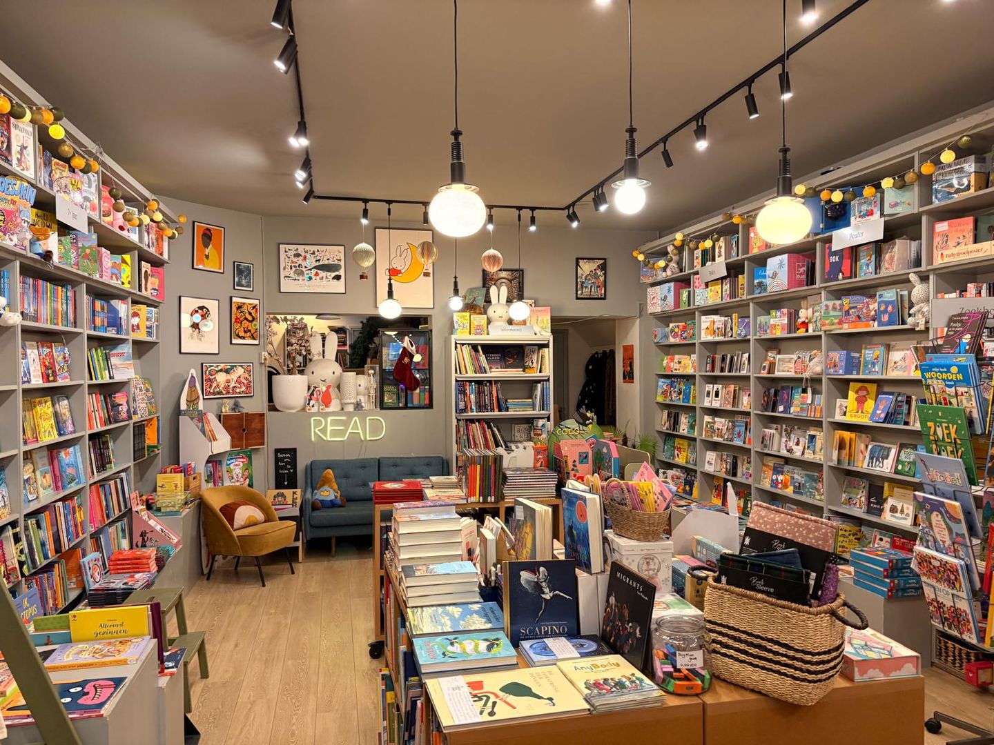 View photo 4 of Rozengracht 34-H