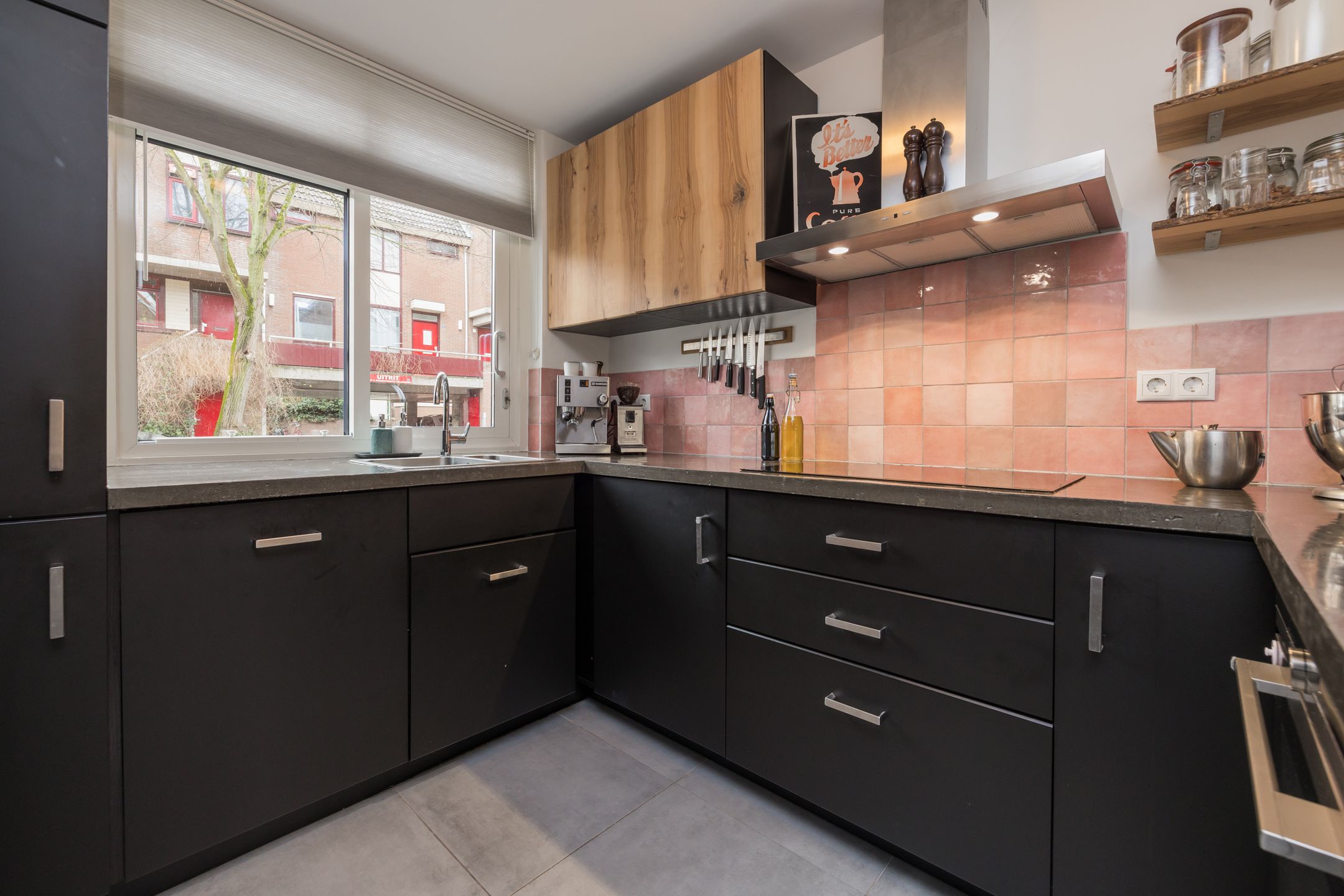 Foto 9 van Uiterstegracht 64