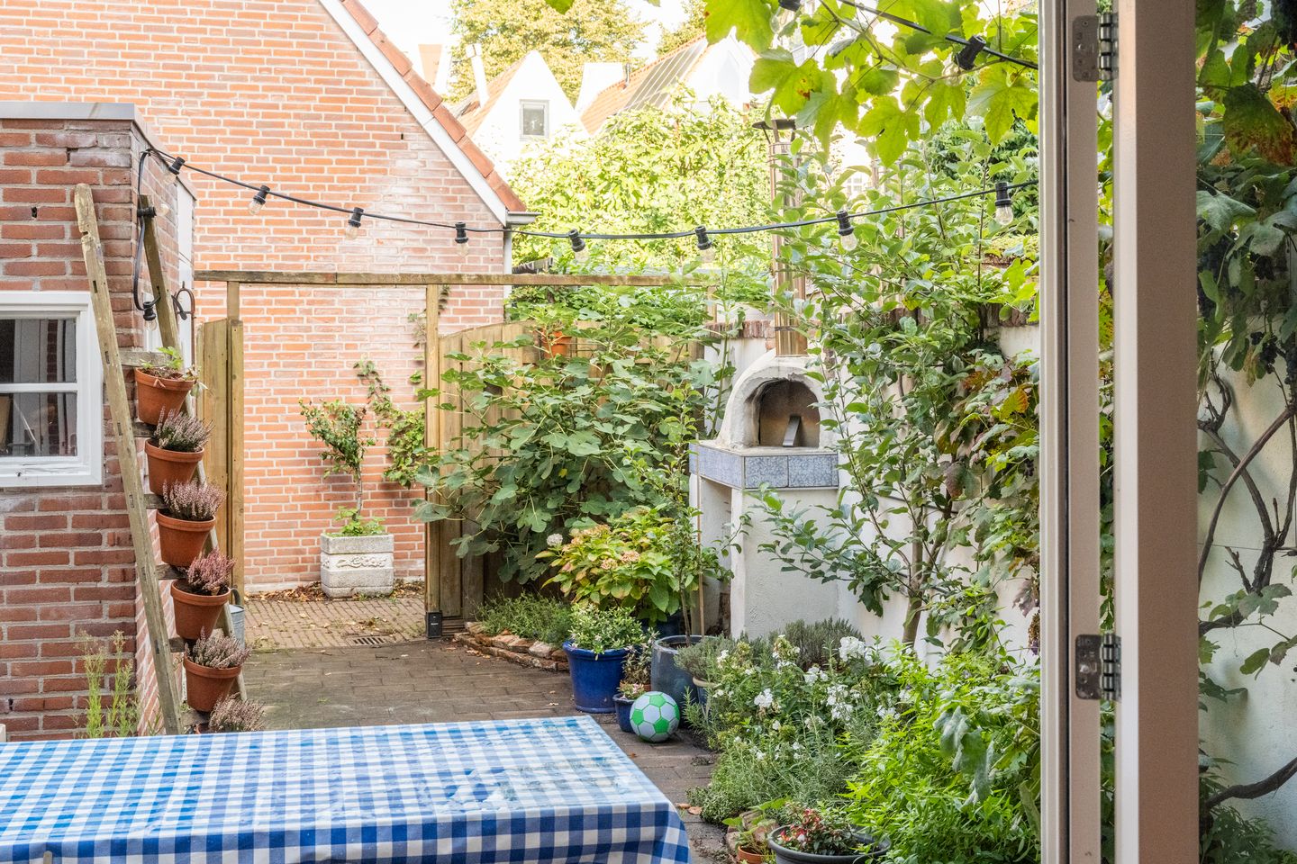 Foto 35 van Uiterstegracht 64