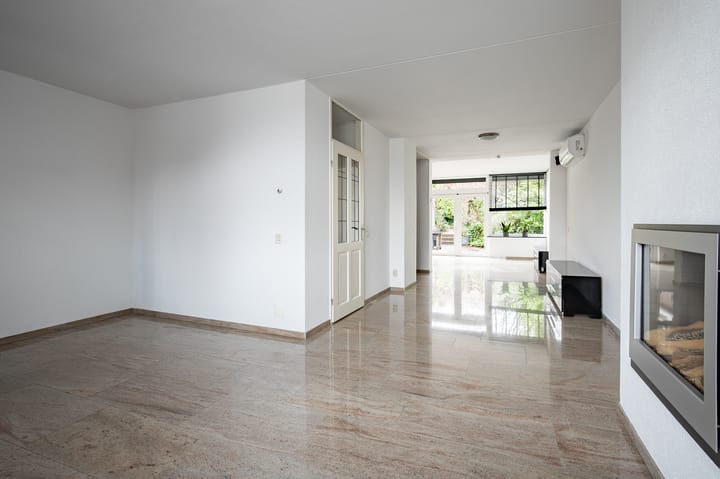 Photo 2 of Kampstraat 2