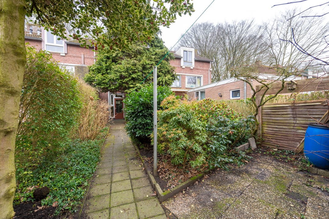 Foto 28 van Van Limburg Stirumlaan 109