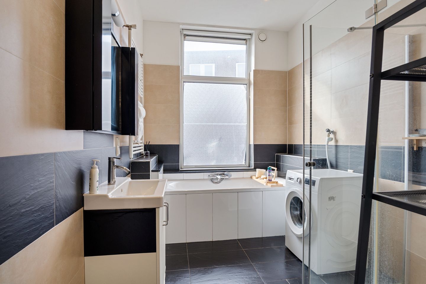 Foto 25 van Fahrenheitstraat 17