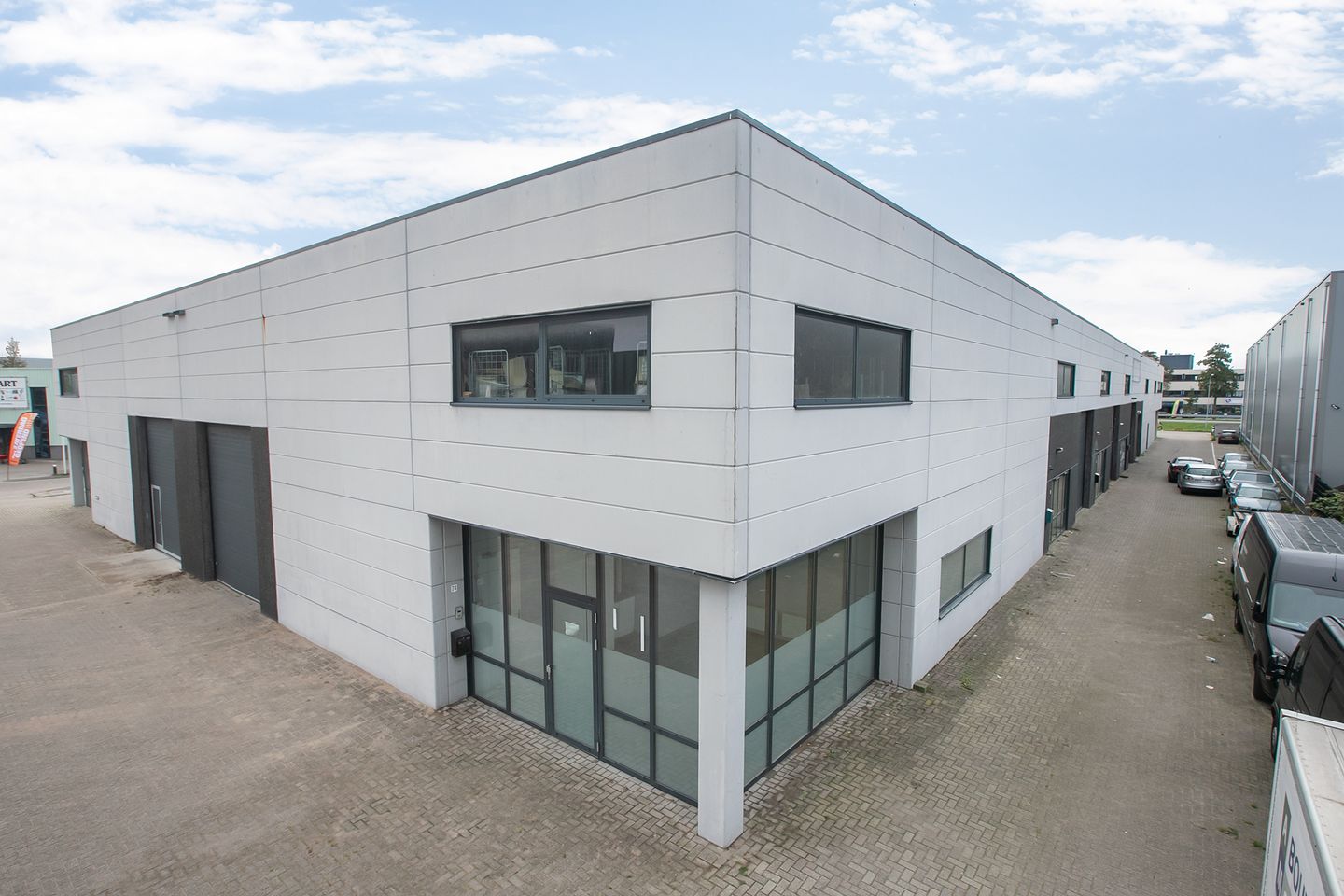 Bekijk foto 1 van Kikkertweg 74