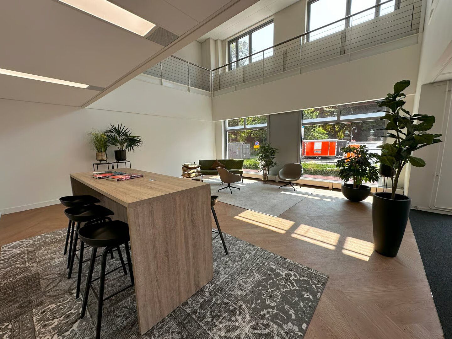 Bekijk foto 5 van Johan de Wittlaan 3-7