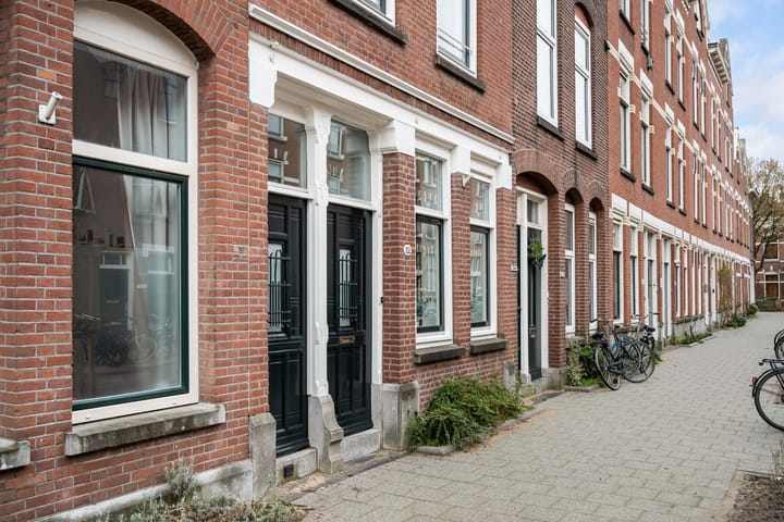 Photo 2 of Lambertusstraat 152