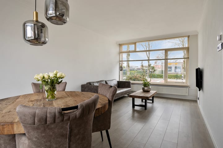 Photo 2 of Burgemeester Elkhuizenlaan 68