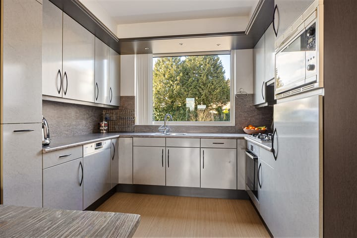 Foto 3 van Botter 43 13