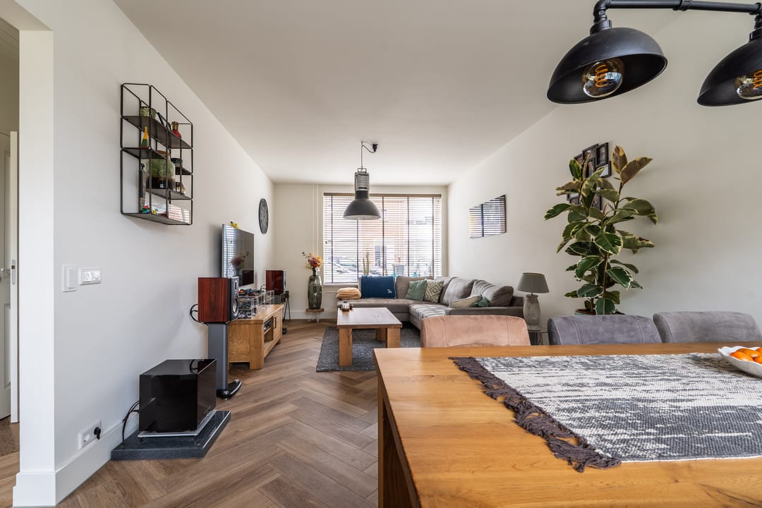 Photo 13 of Bellinistraat 35