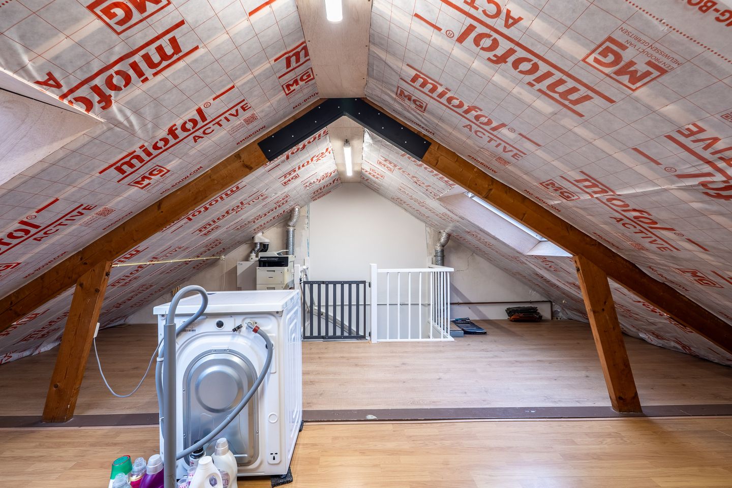 Photo 34 of Bellinistraat 35