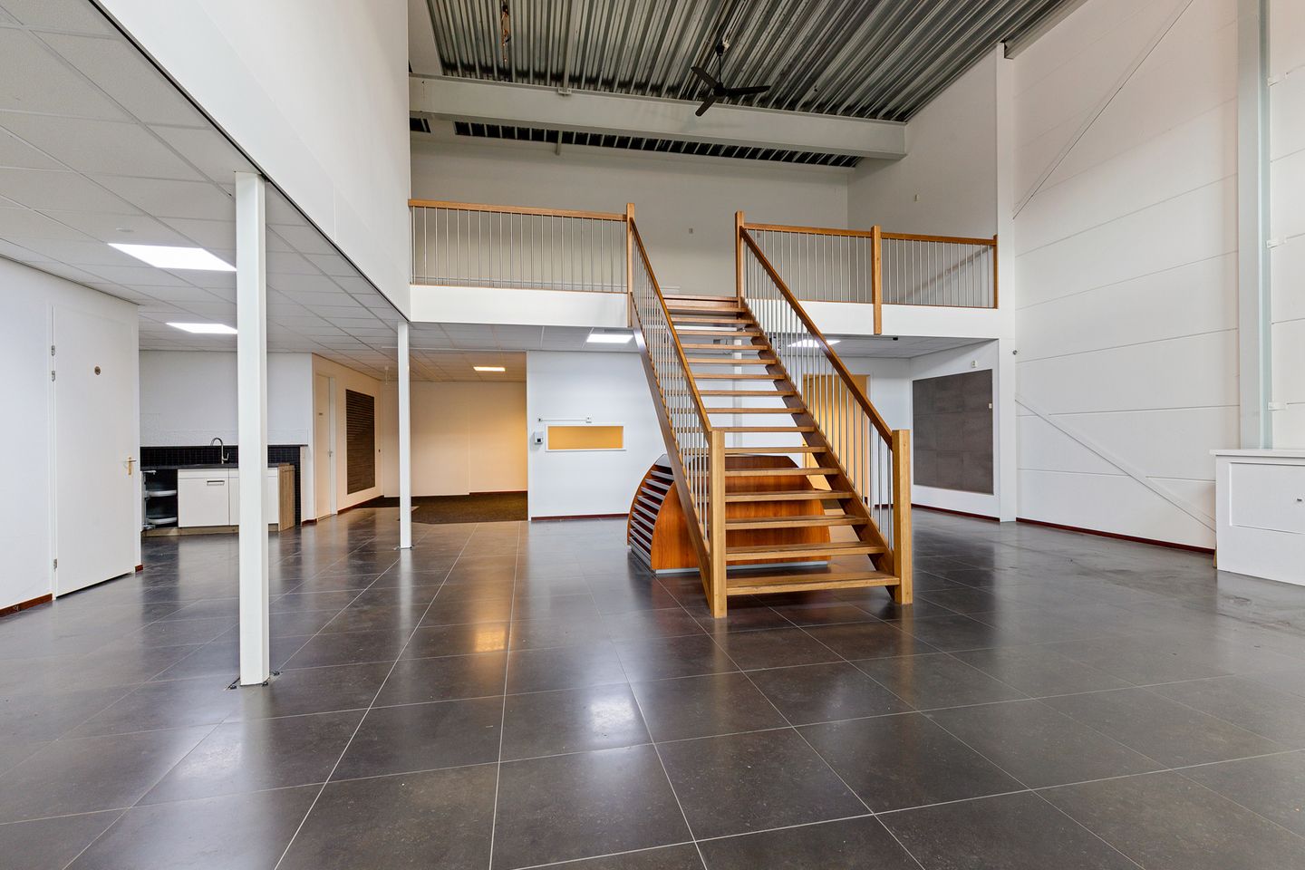 Bekijk foto 2 van Wolkammersstraat 4-a