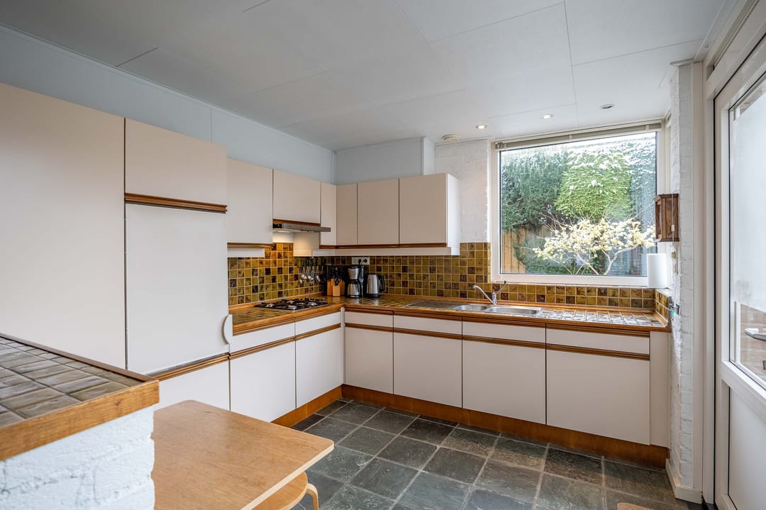 Photo 16 of Hubertusstraat 15