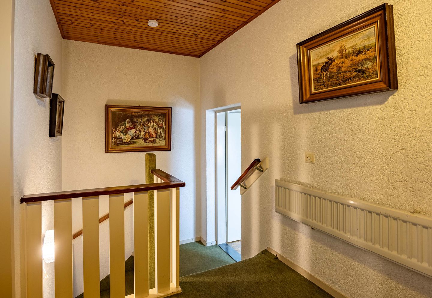 Photo 20 of Hubertusstraat 15