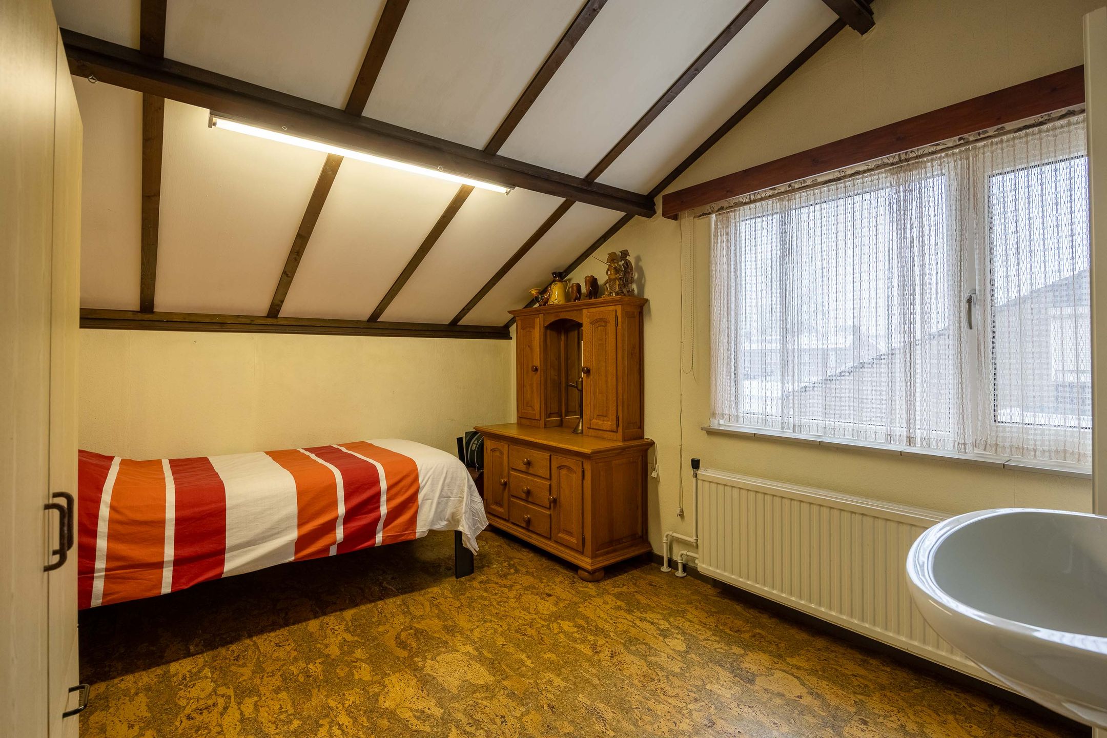 Photo 21 of Hubertusstraat 15