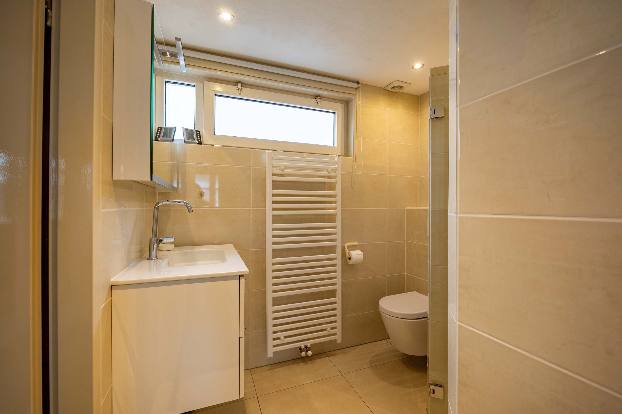 Photo 27 of Hubertusstraat 15