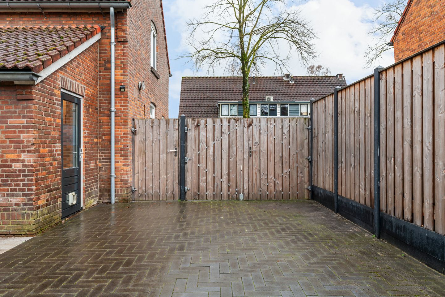 Foto 34 van Joan Beukerweg 11