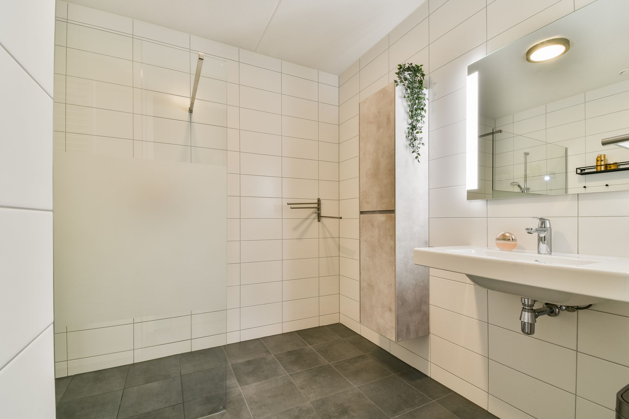 Foto 21 van Maria Enzersdorflaan 7-C