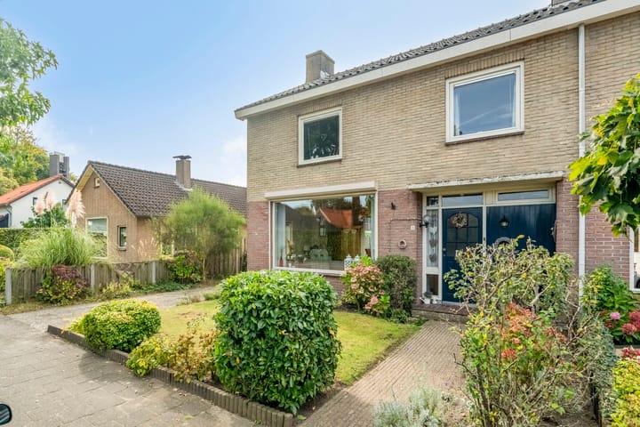 Photo 3 of Dennenweg 6