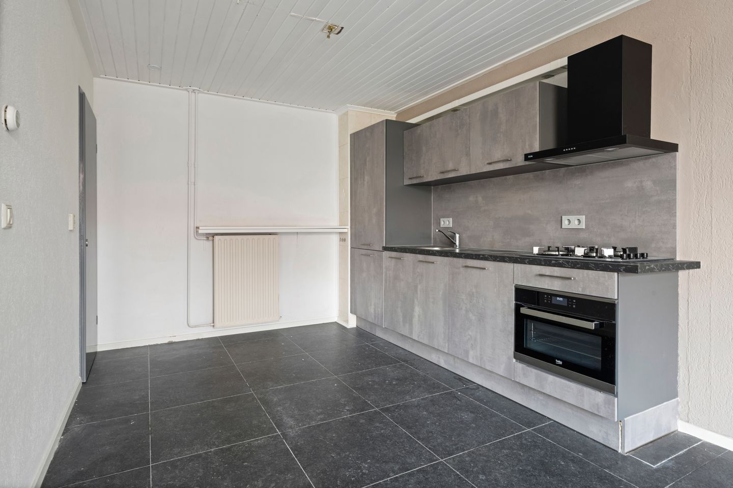 Photo 4 of Molenstraat 1-A